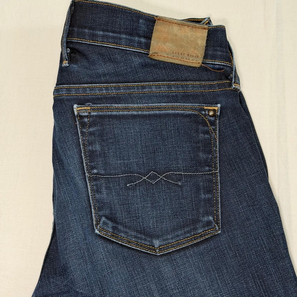 Lucky Brand Charlie Skinny Jeans Womens 2/26 White Oak Cone Denim USA Dark Wash - Picture 2 of 7